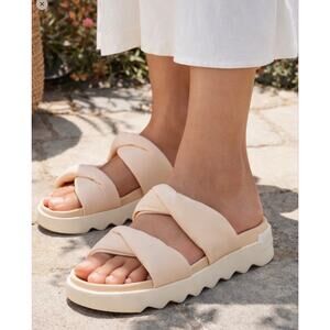 Sorel Vibe Twist Sandals Cream 9.5
